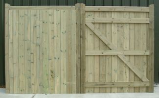 A Pair of heavy duty drive gates made by Crestala